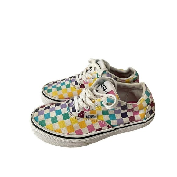 VANS KIDS COLORFUL CHECKERED RAINBOW SQUARES LOW TOP LACE UP SNEAKERS SIZE 2.0 - Picture 1 of 6